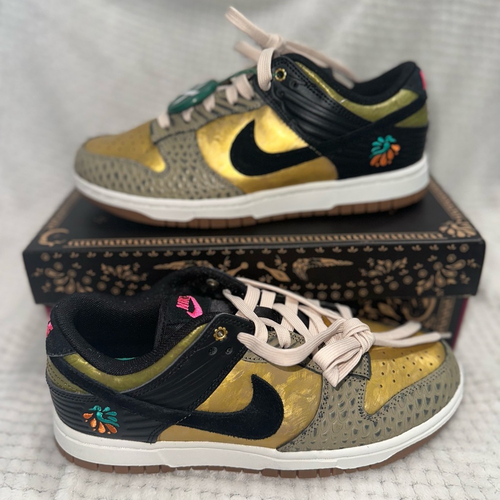 Women’s Nike Dunk size 7